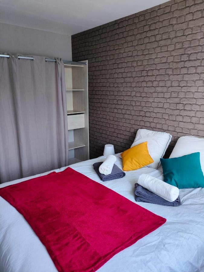 Chaleureux Appartement. Ντινάν Εξωτερικό φωτογραφία